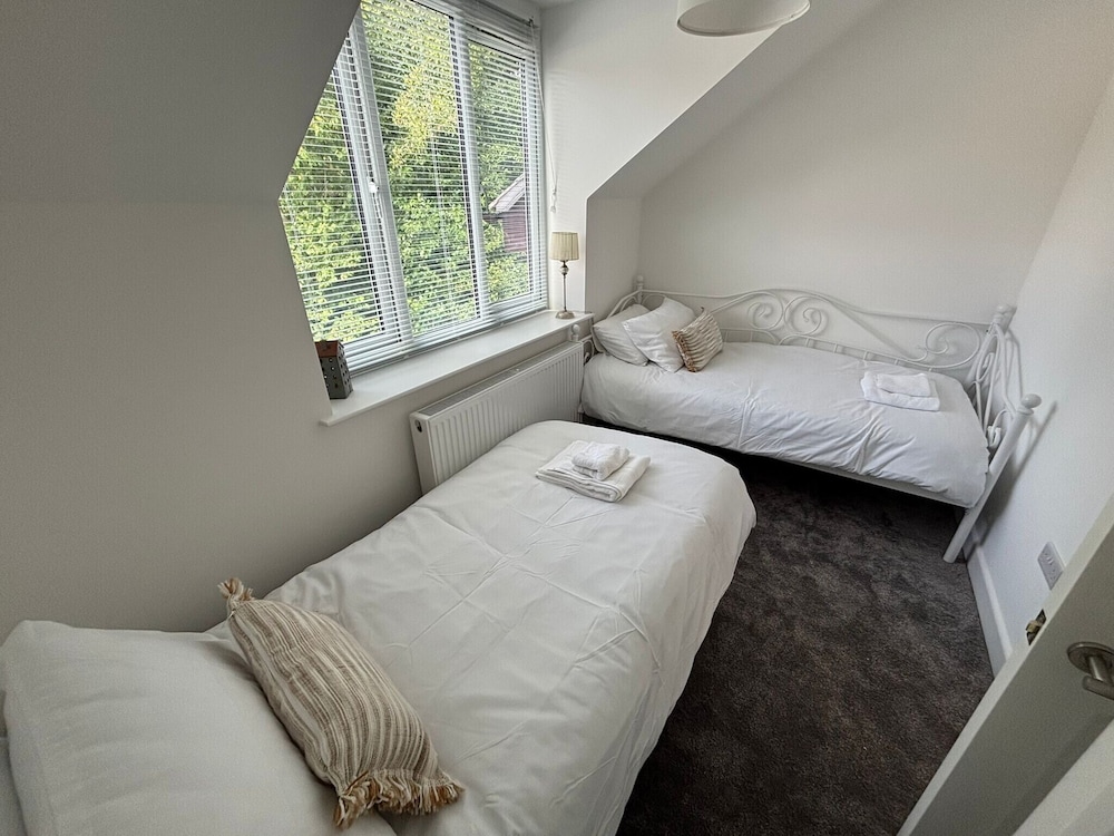 Entire Home Close to Peppa Pig World & New Forest