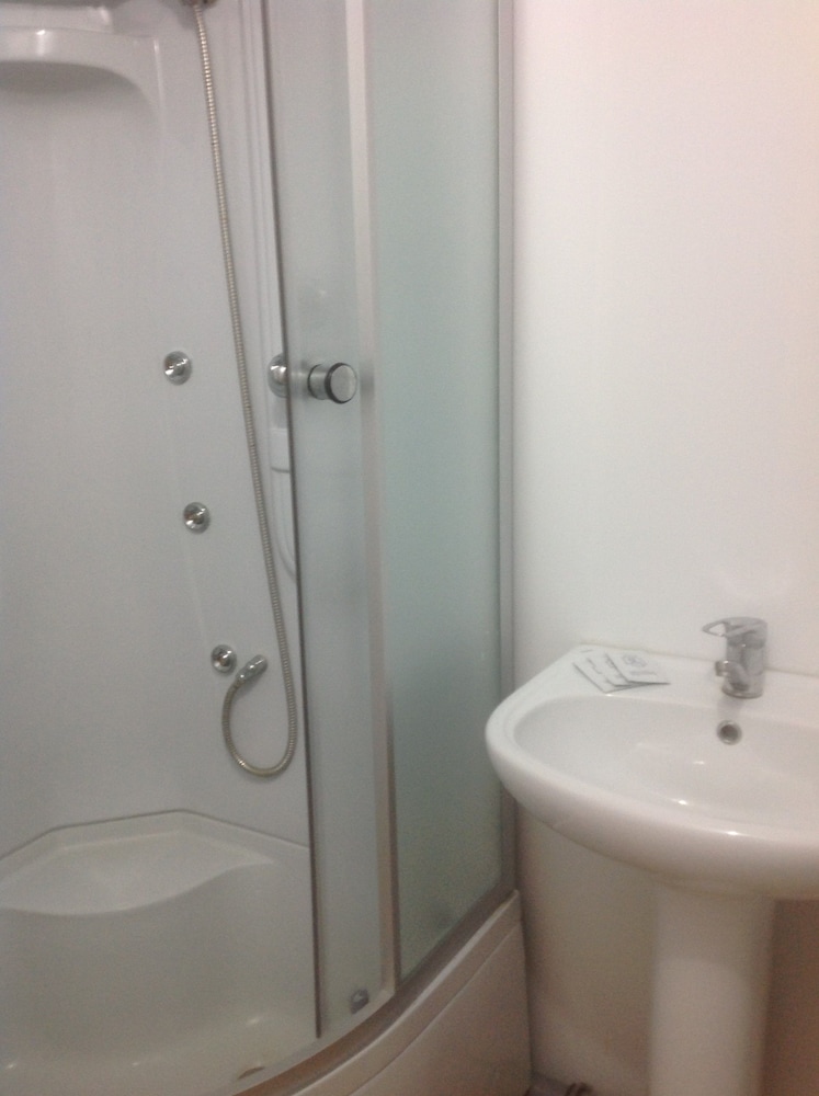 Guest House R&M