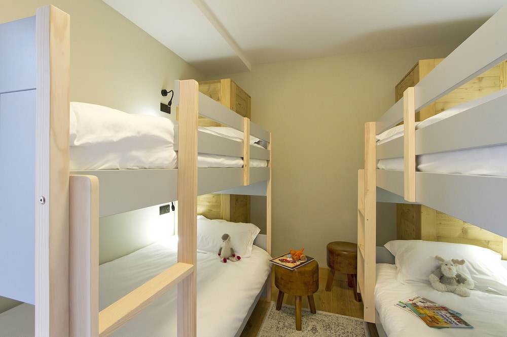 Odalys Chalet Chambertin Lodge view 4