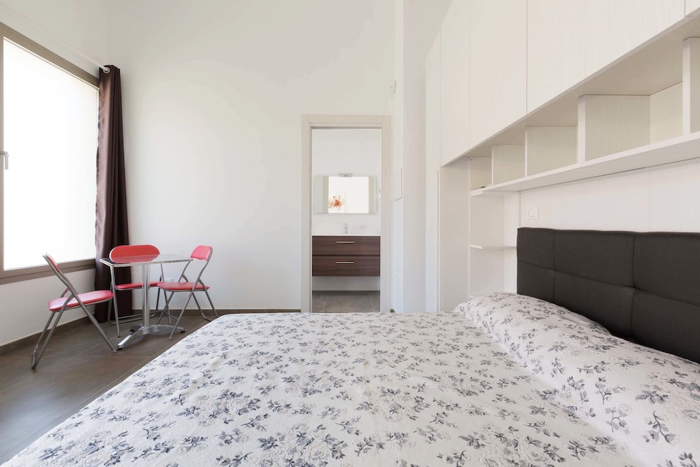 Villino Blu Suite view 4