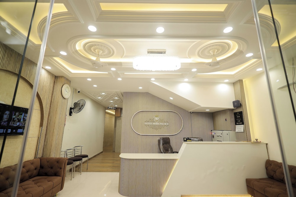 Hotel Neha Palace