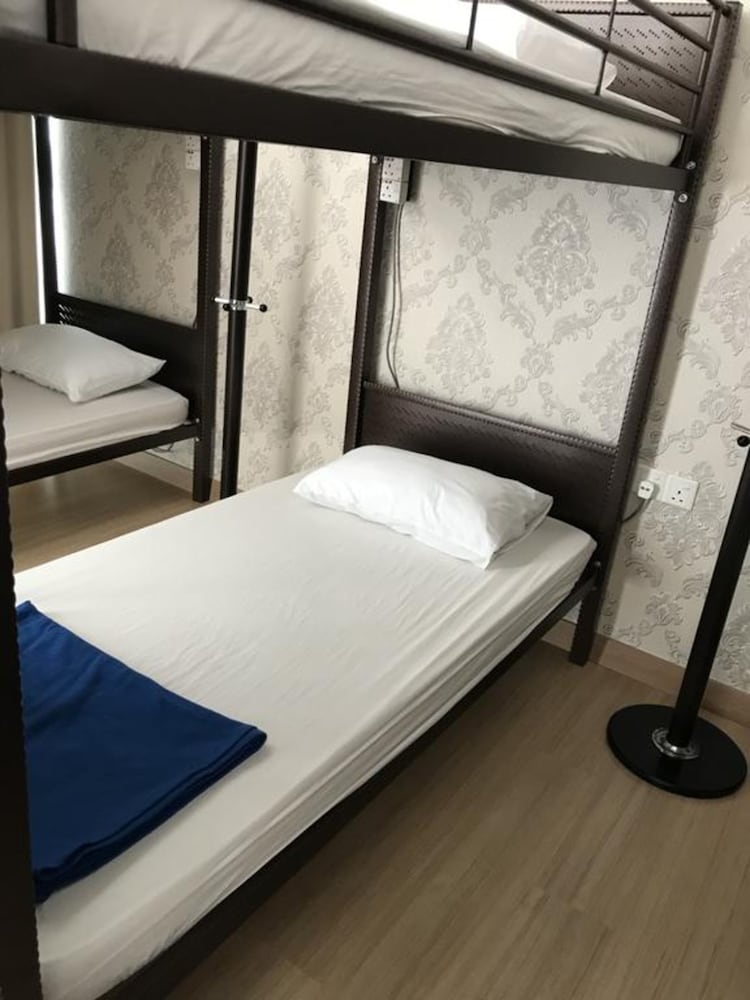 Island Hostel Bayan Lepas Airport photo 8