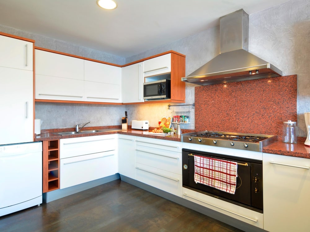 Villa With Incredible sea Views and Pool Sleeps 7