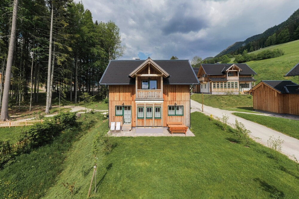 Chalet Near Grundlsee & Loser Ski Lift