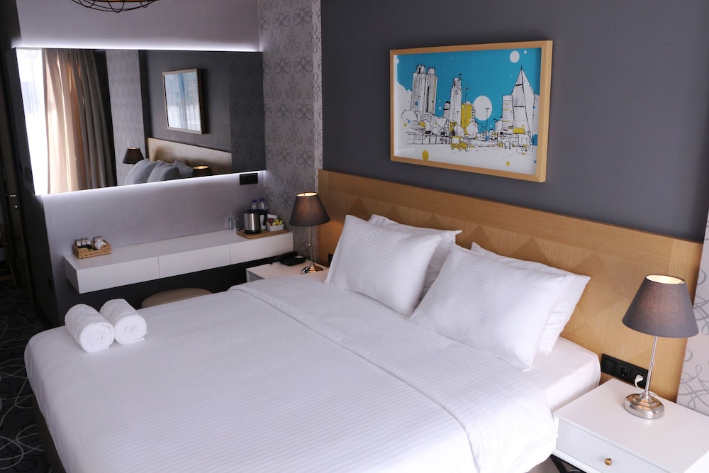 Four-G Hotel - Image 24