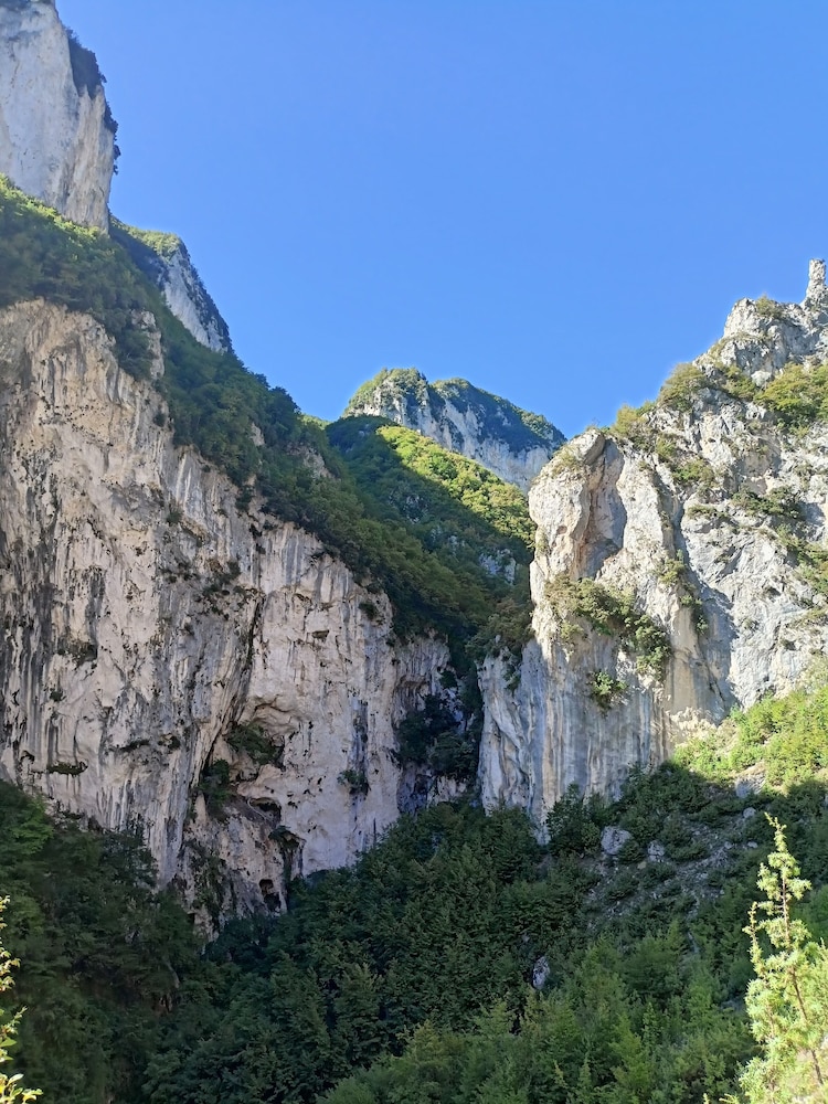 Casa Avella Mountain Retreat
