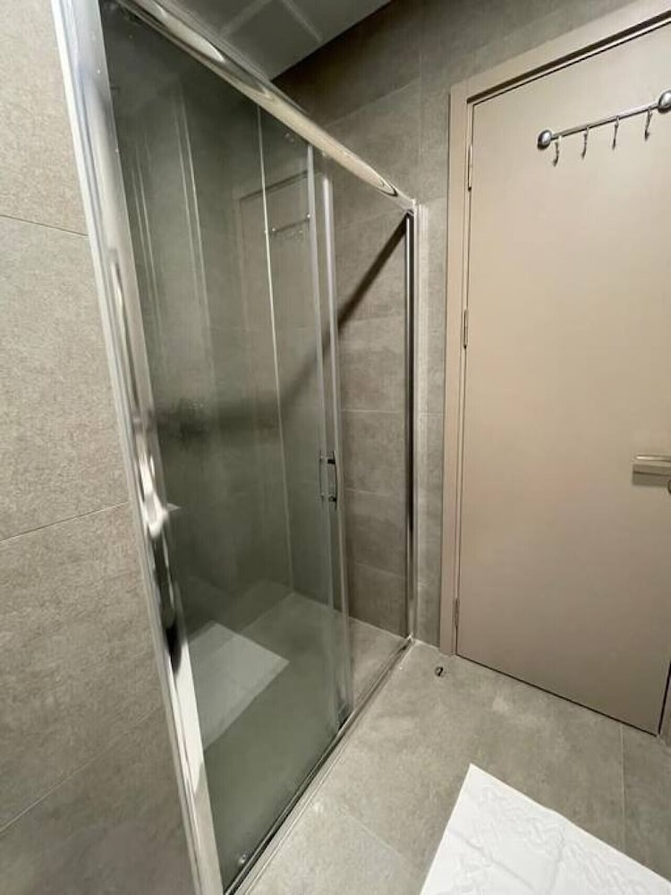 Special 2 1 Suite Apartment Near Mall of Istanbul