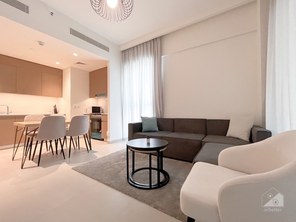 Creek Beach Dubai to Stunning 2B Apt with Balcony in Dubai Creek Harbour