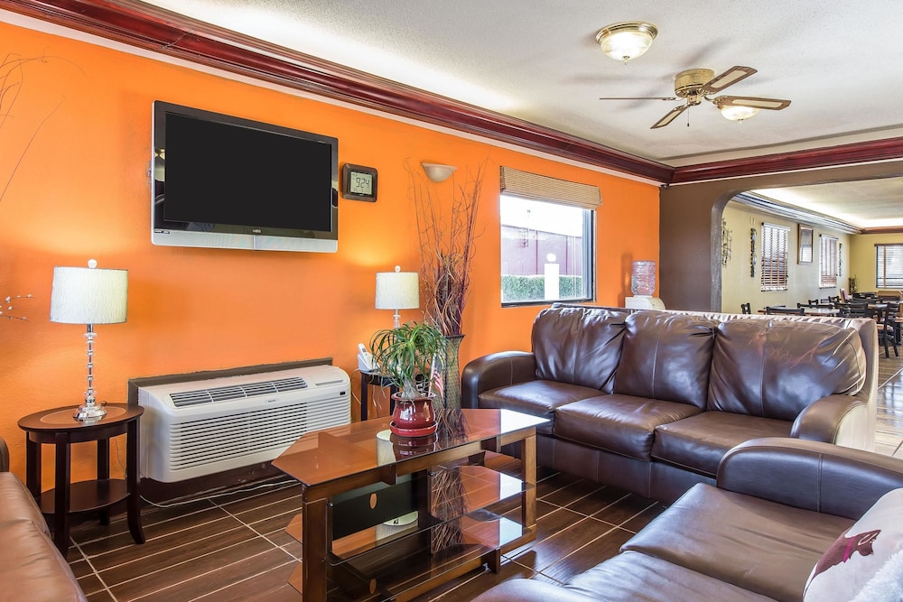 Macon Vacations - Quality Inn Suites Macon North - Property Image 21