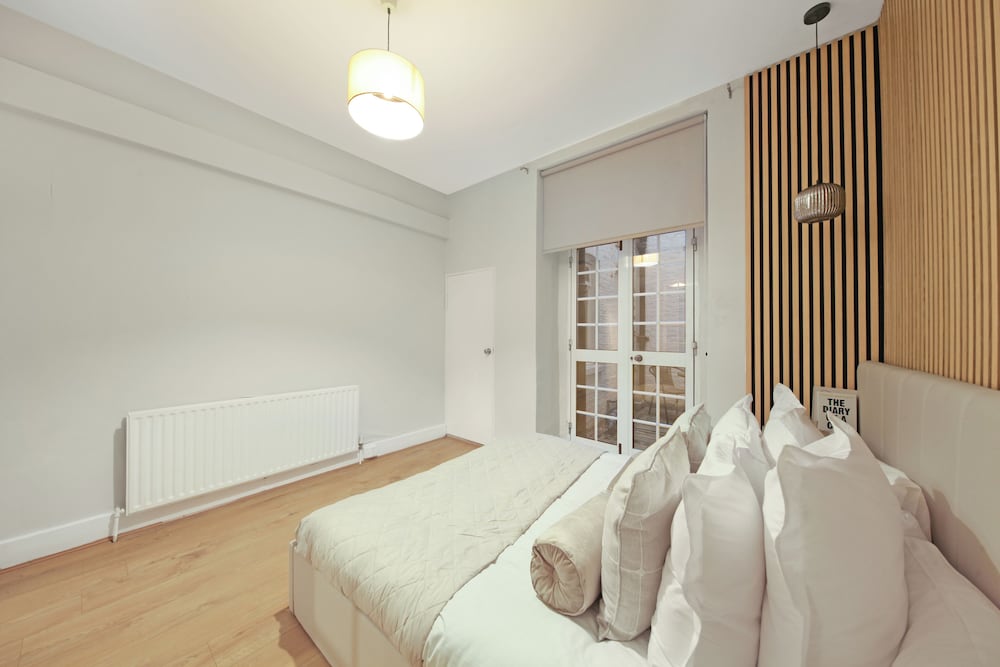 Redcliffe Square Flat