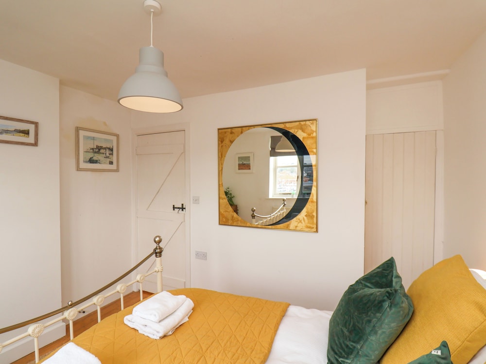 Sunshine Cottage