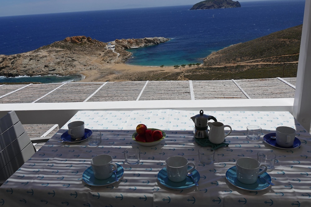 Serifos Houses Aghios Sostis