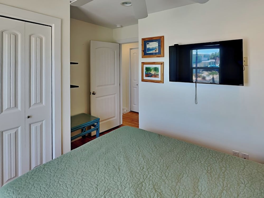 Royal Palm by Silver Sands Vacation Rentals