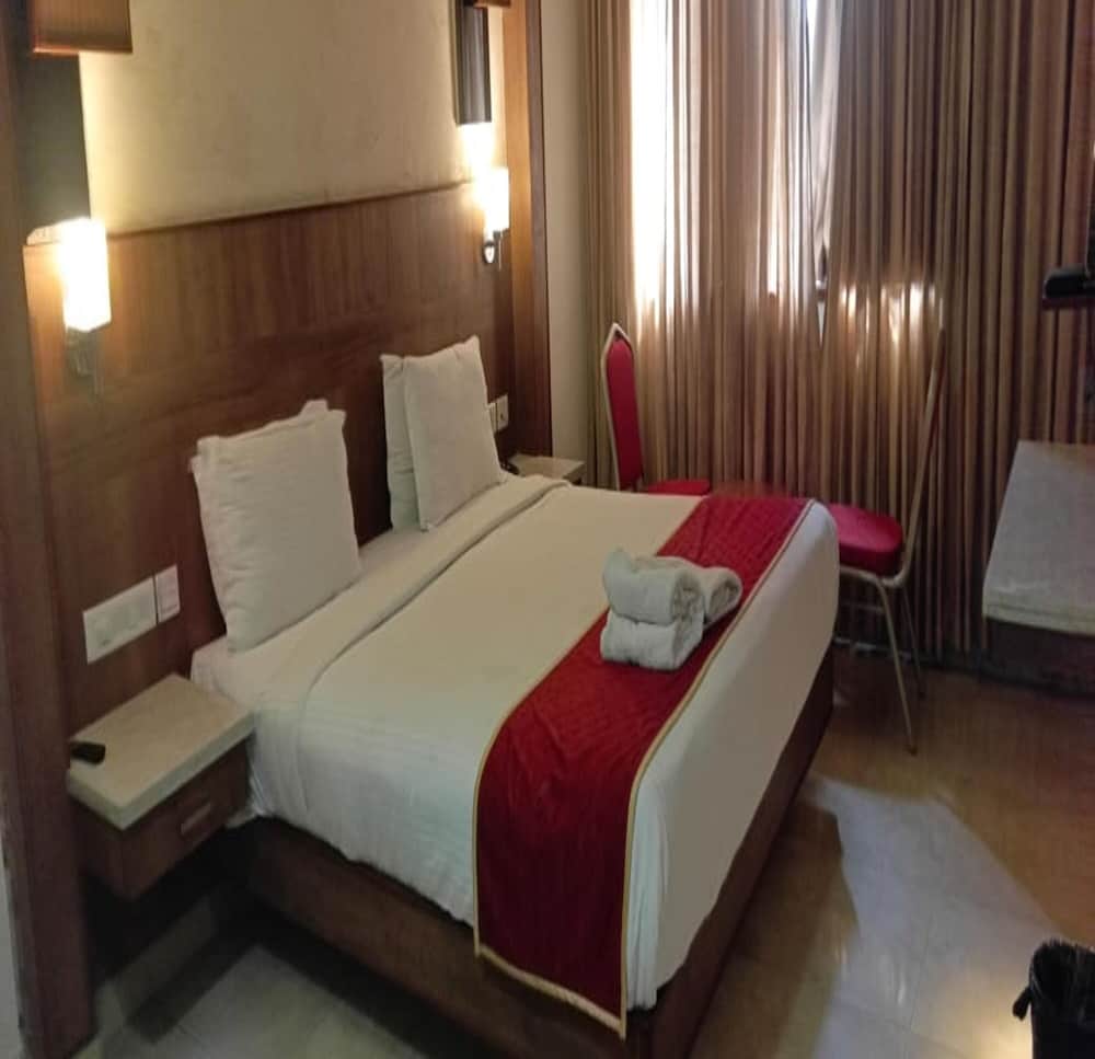 Breeze Palace