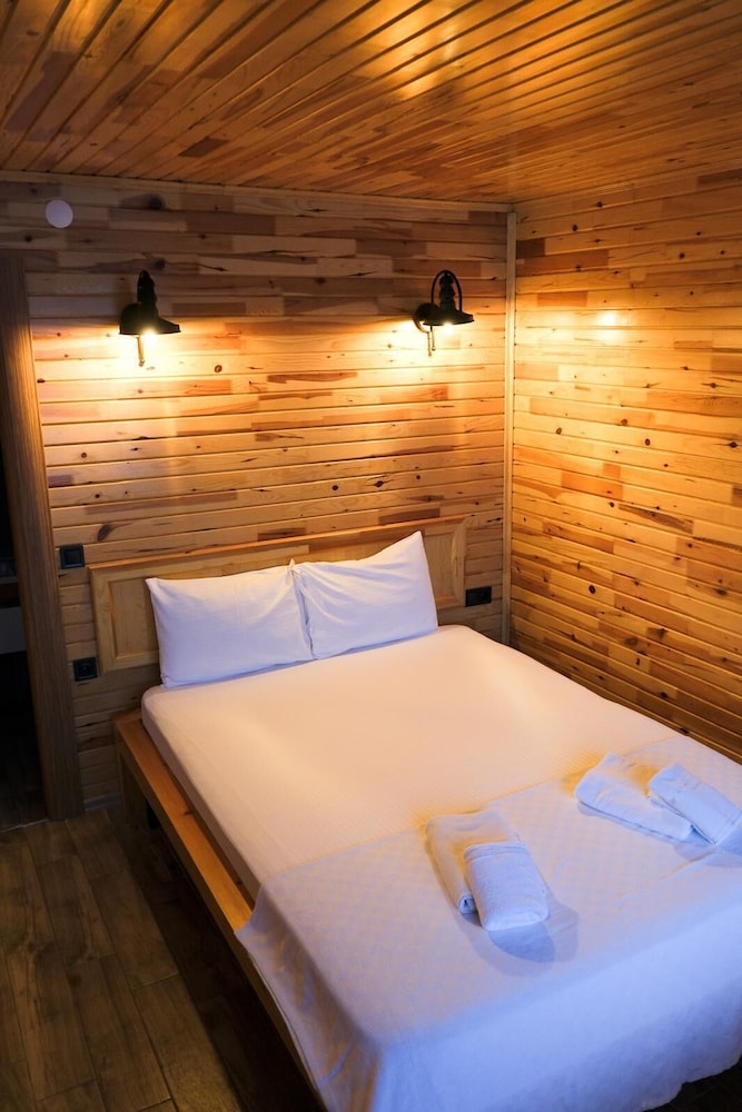 SAPANCA GRANDWOODEN SUİT