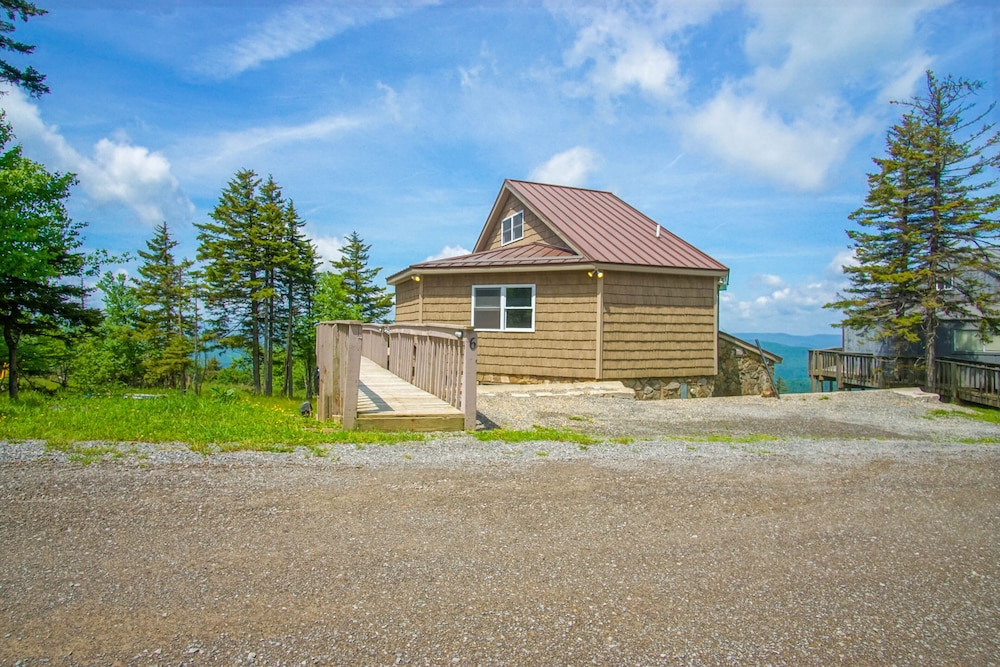 Fall Retreat Hutch 6 Slope Side 5BR on Cupp Run
