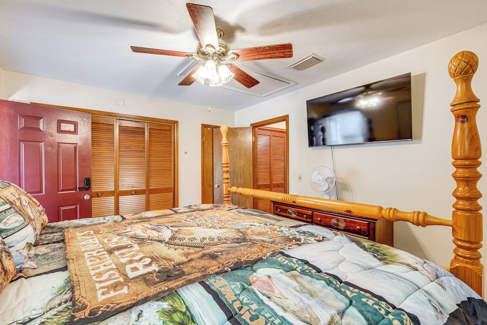 Lake Talquin Townhome at Whippoorwill Lodge!