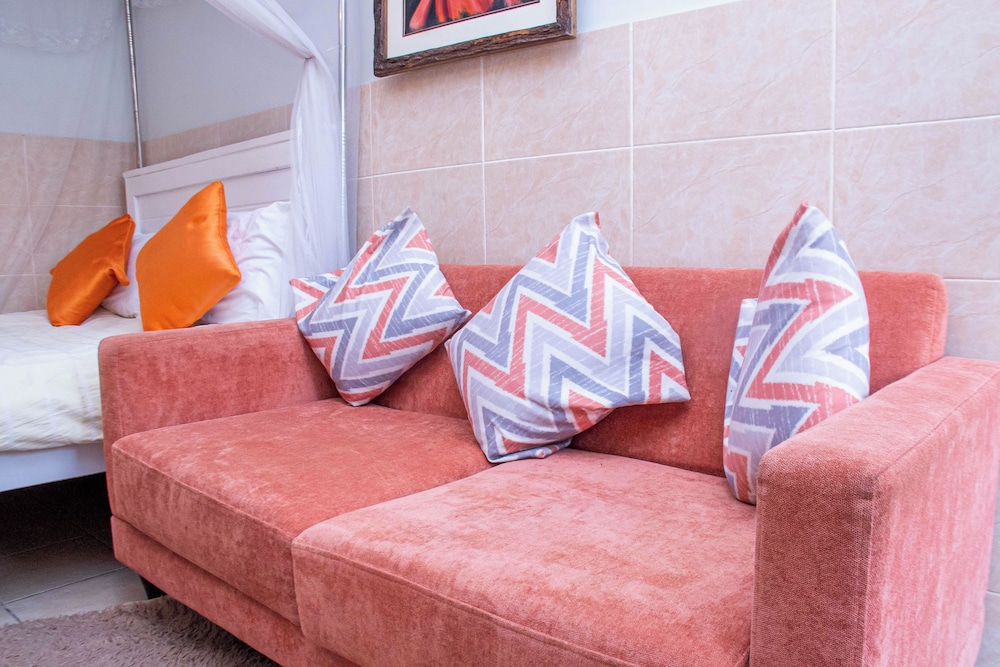 Room-sappire Suits- Cozy Room With Own F