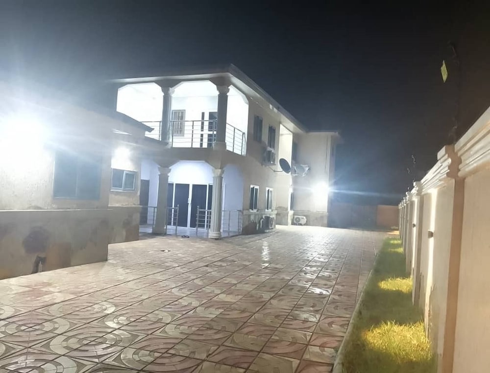 Spacious 3BR Apartment in Adentan With City Views