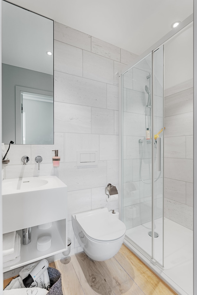 VISIONAPARTMENTS Zurich Rotachstrasse view 3