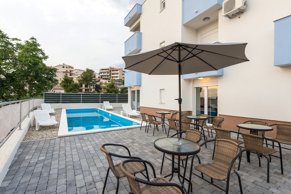 S1-spacious Studio With the sea View & use of Pool view 2