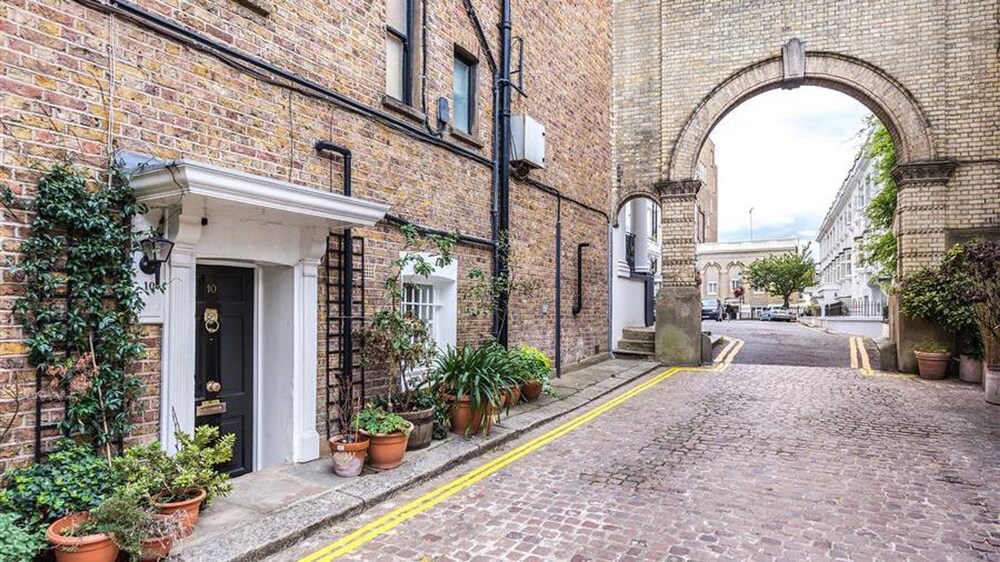 Charming Spacious 5 Bed Mews House - Kensington