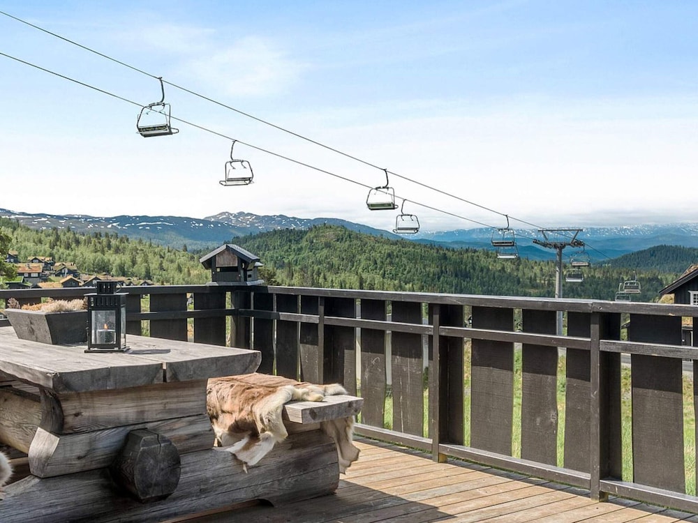 9 Person Holiday Home in Rauland