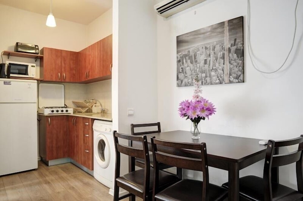 Tel-Aviving Apartments