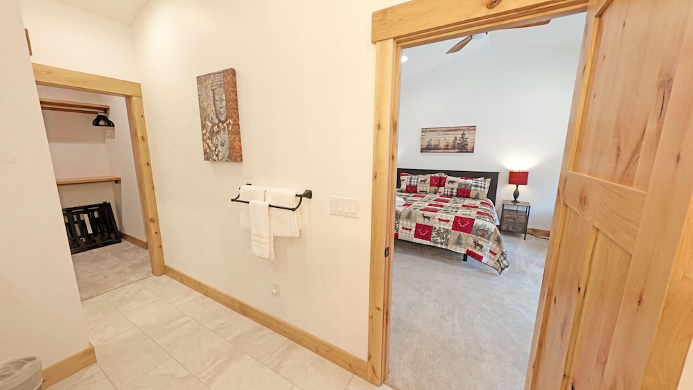 56593 Celestial Dr 4 Bedroom Home
