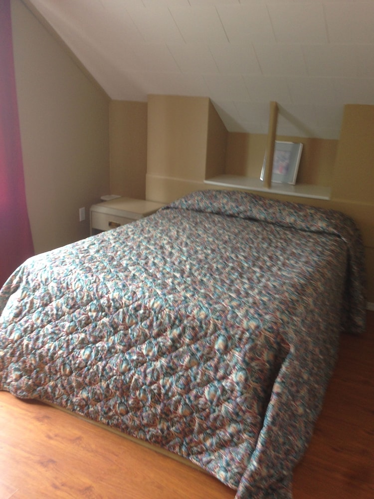 Edgewater Resorts - Edgewater Cottages