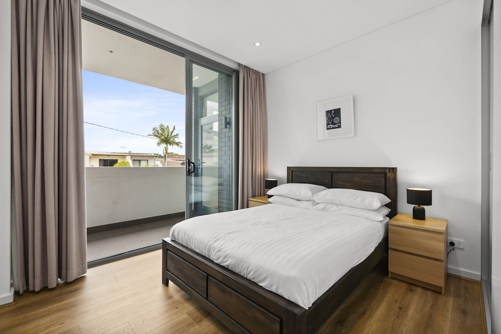 Bright & Modern 3-bed Townhouse in Rosebery
