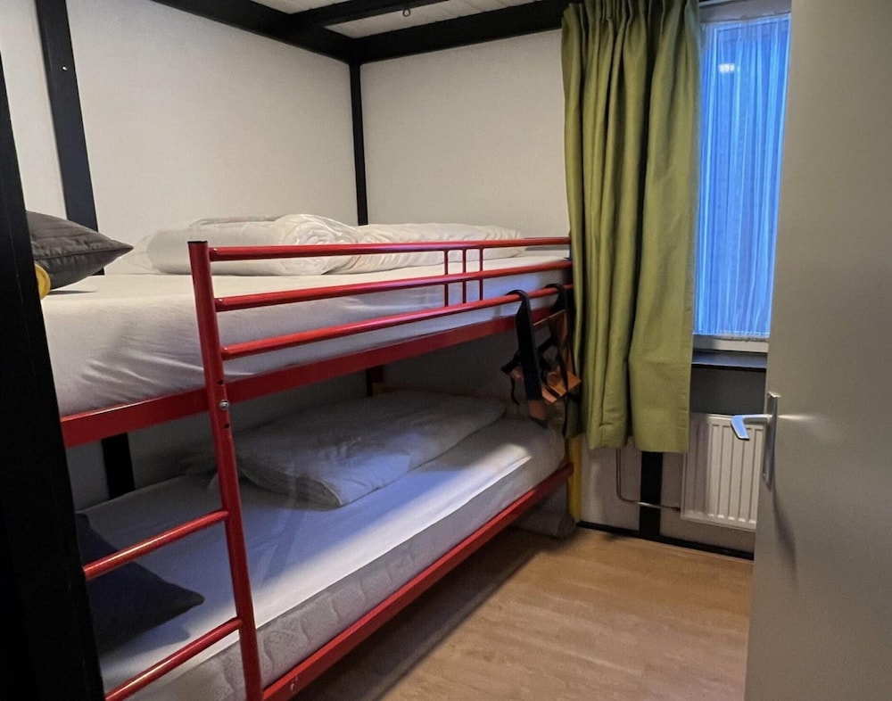 Comfortable Bungalow for 4 People