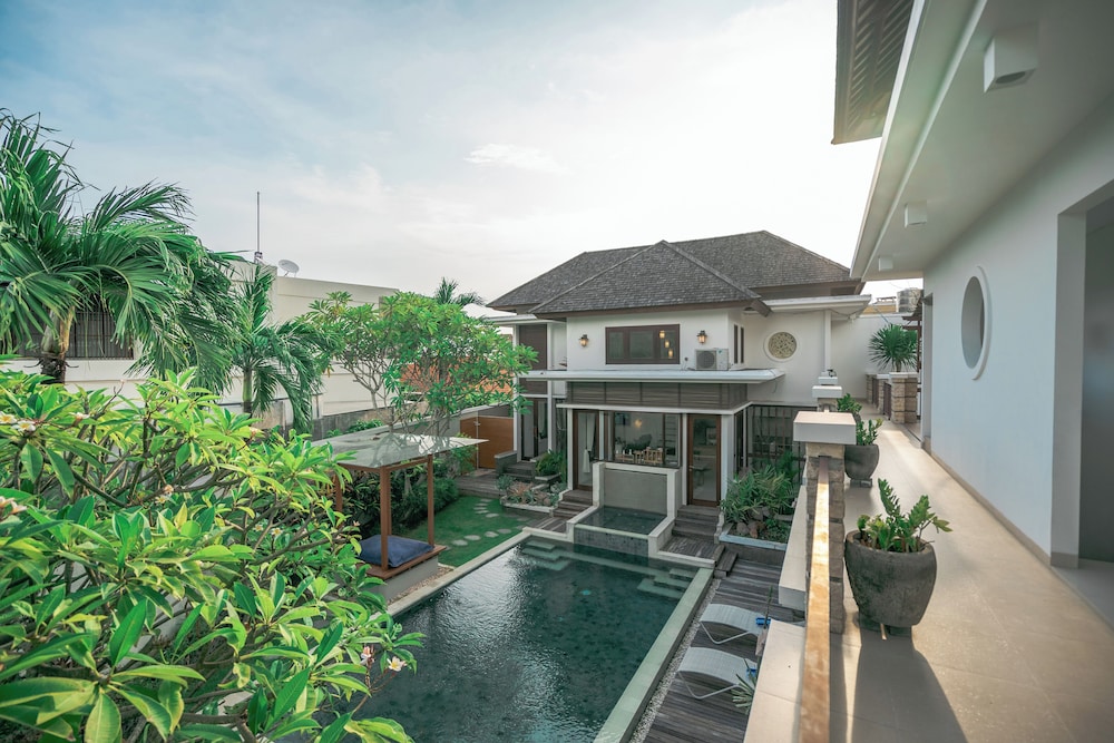 Dreamscape Bali Villa