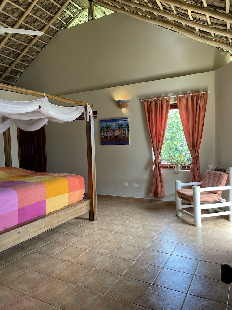 Villa Punta Coral