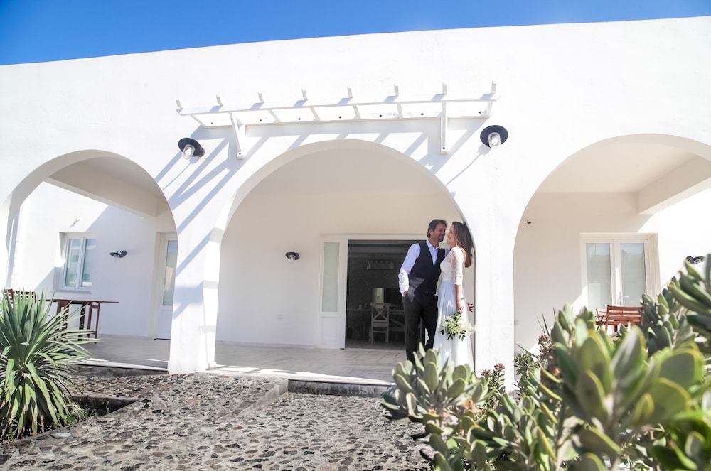 EOS Villa