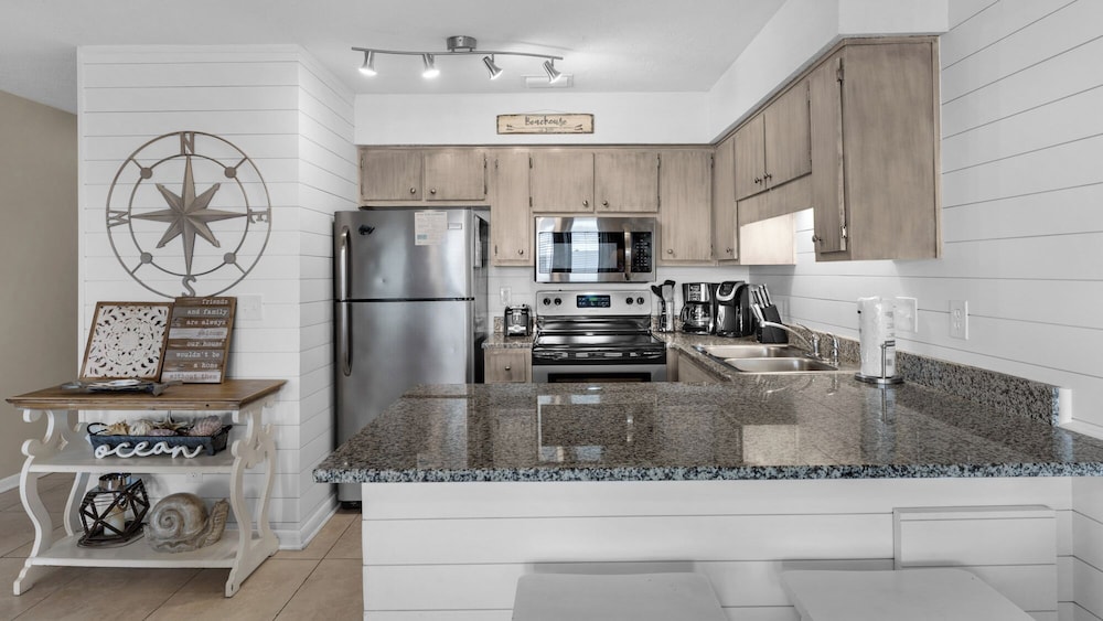 2BR Steps to Sand Pool, Near Pier Park + Free Attraction Tickets!
