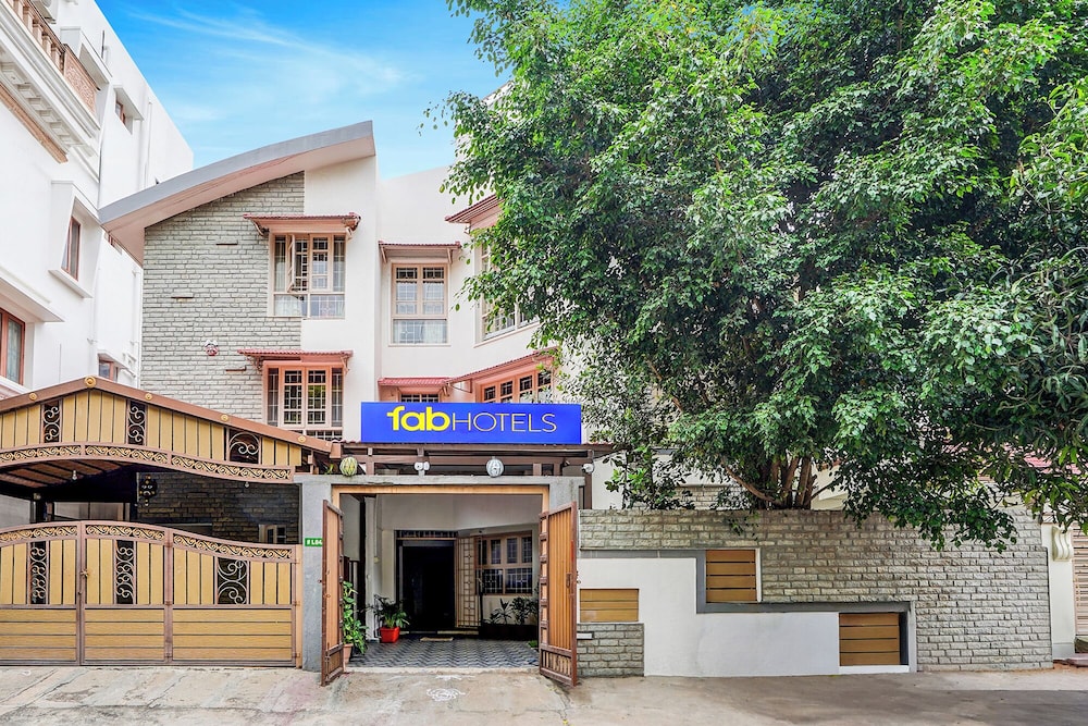Fabhotel Srinidhi Stay Inn