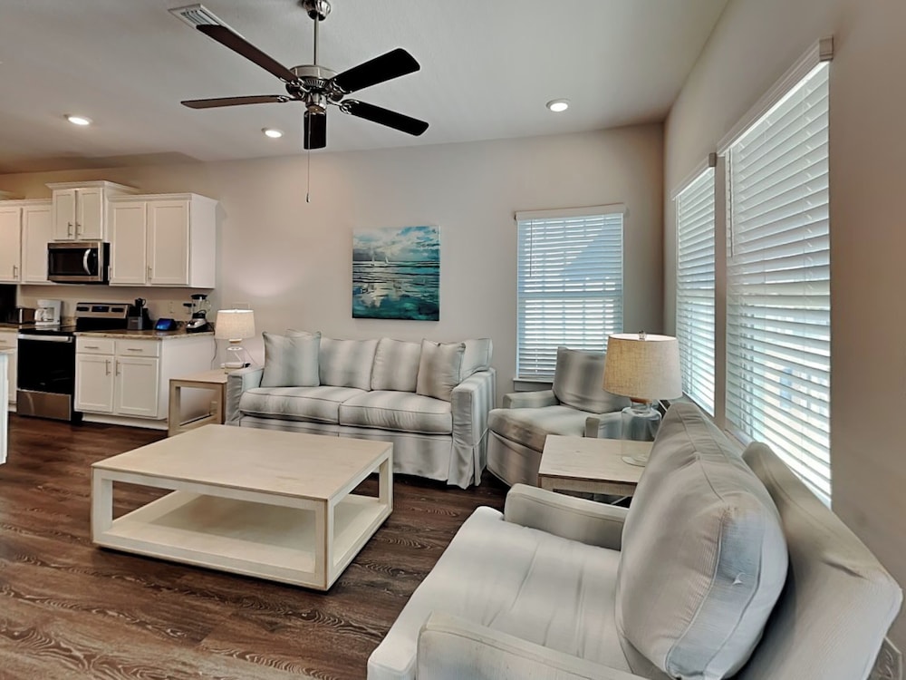 Blue Tide Bungalow