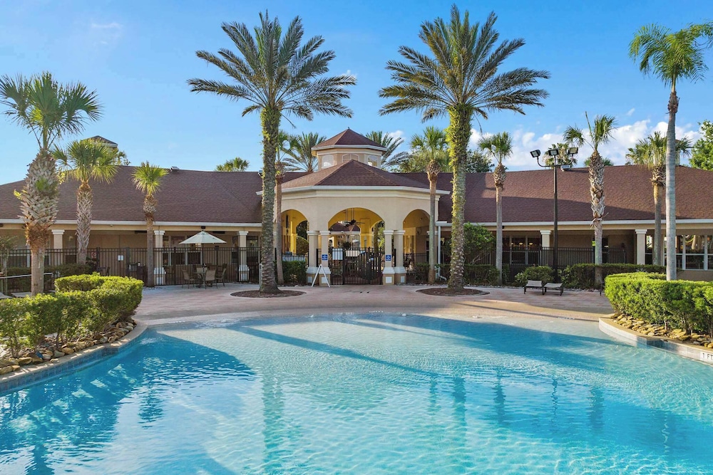 Disney Retreat w/ Wizard & Galaxy Rooms
