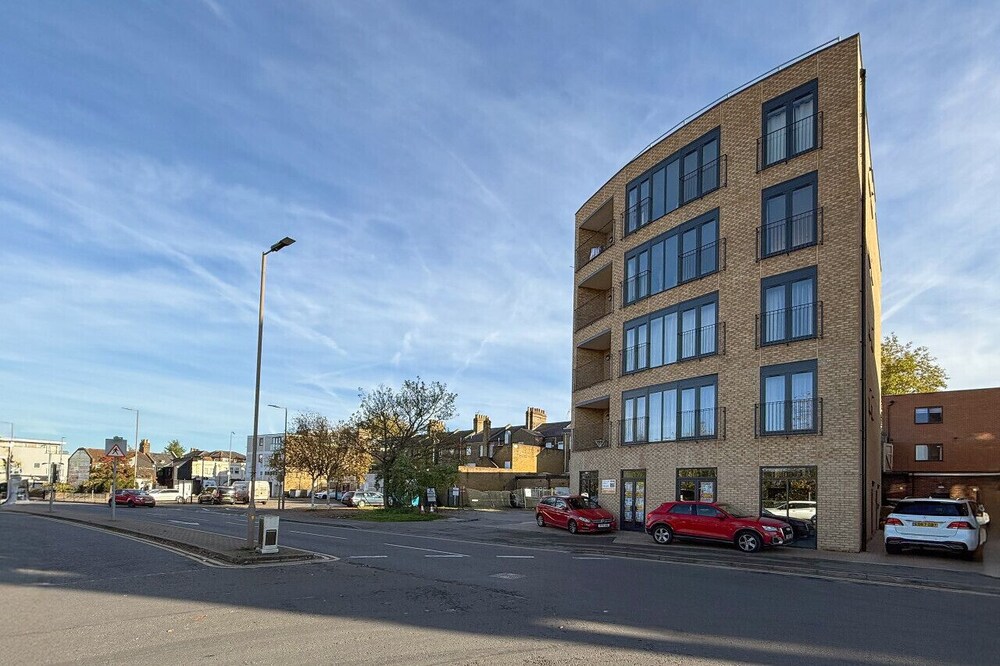 Elegant Spacious Luxury 2 bed Apartment Sleeps 6