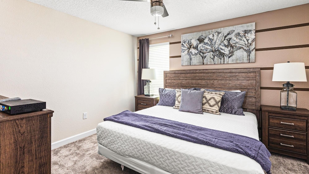 Storey Lake 10br With Pool SPA Game Room Waterpark view 5