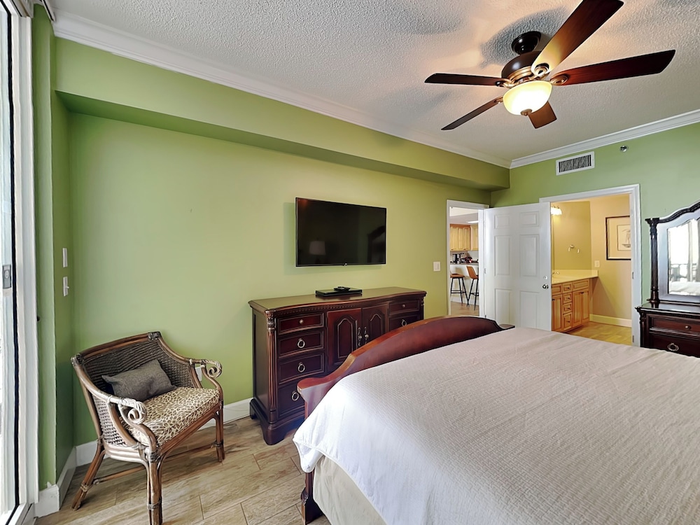The Beach Club - Avalon #1604 by Southern Vacation Rentals