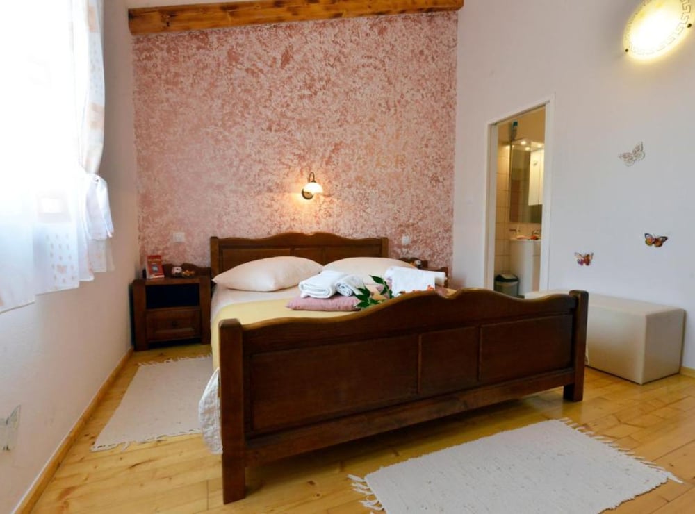 Authentic Istrian Rooms for Unforgettable Stays