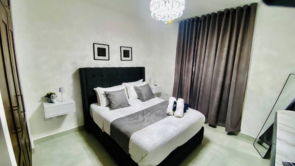 Modern Penthouse Albarobello Residences