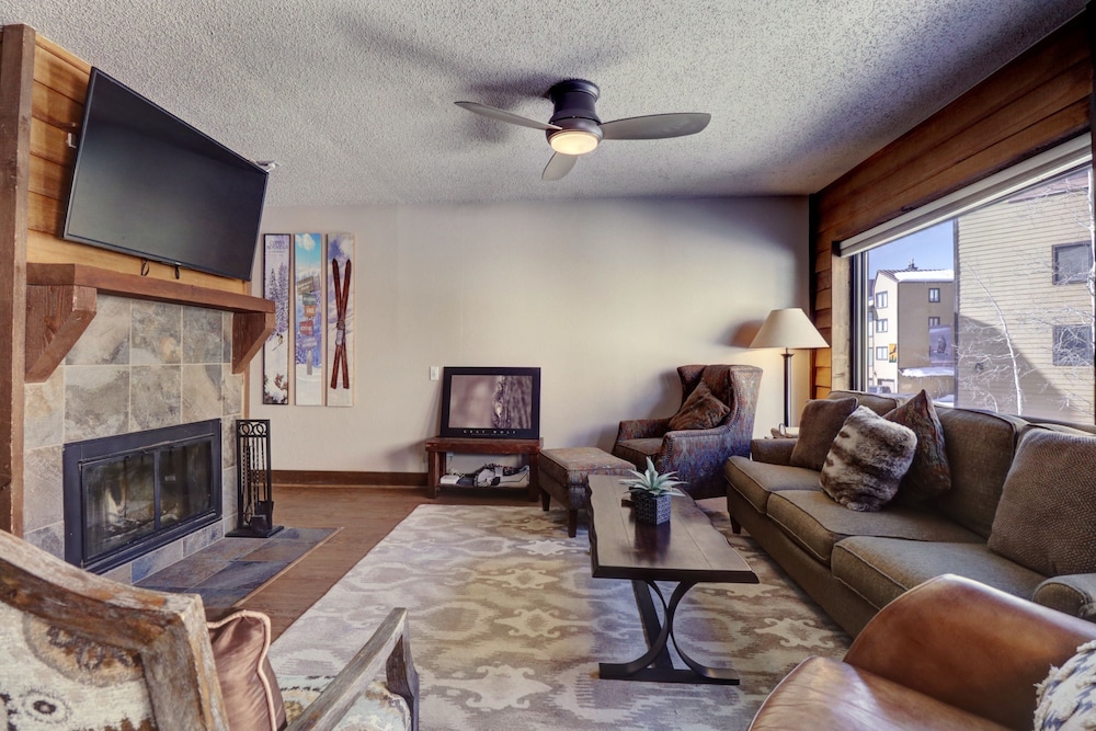 An202 Anaconda 2br 2ba 2 Bedroom Condo