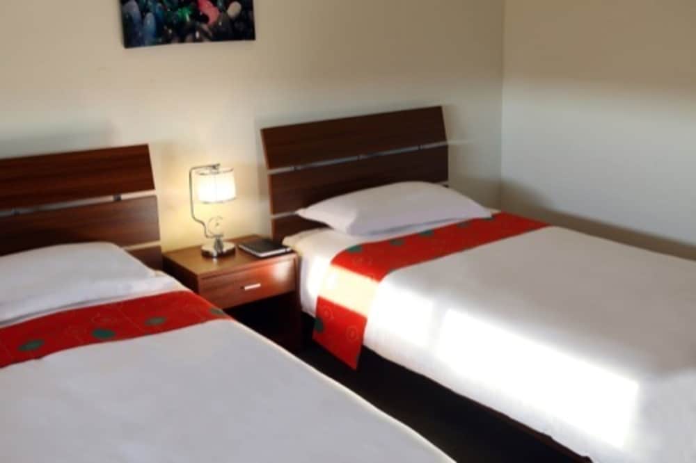 Eco Two bed Apartment With Roof Garden in Amman view 2