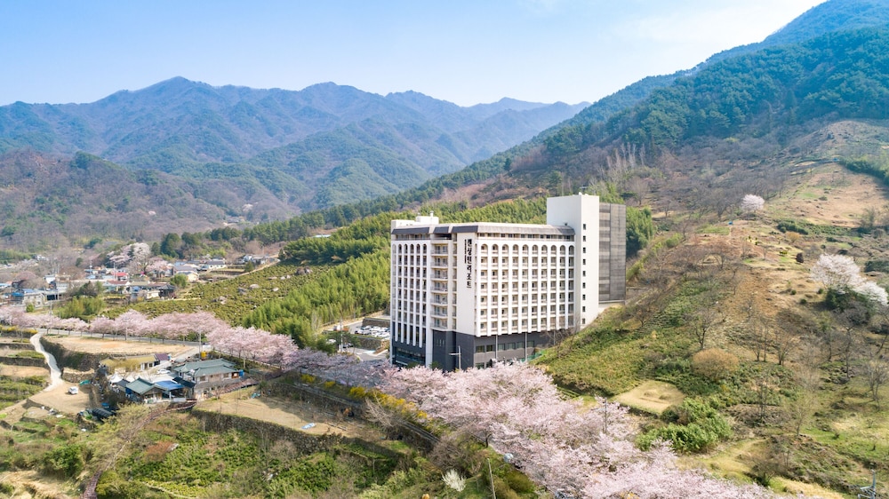 Kensington Resort Jirisan Hadong