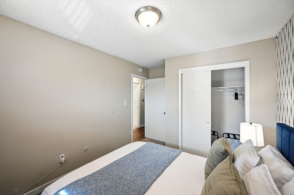 Family-friendly Arvada Getaway With Games Galore 4 Bedroom Home