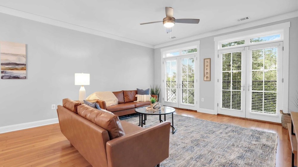 2 Suites Walkable Historic District Location The Juliette by Avantstay