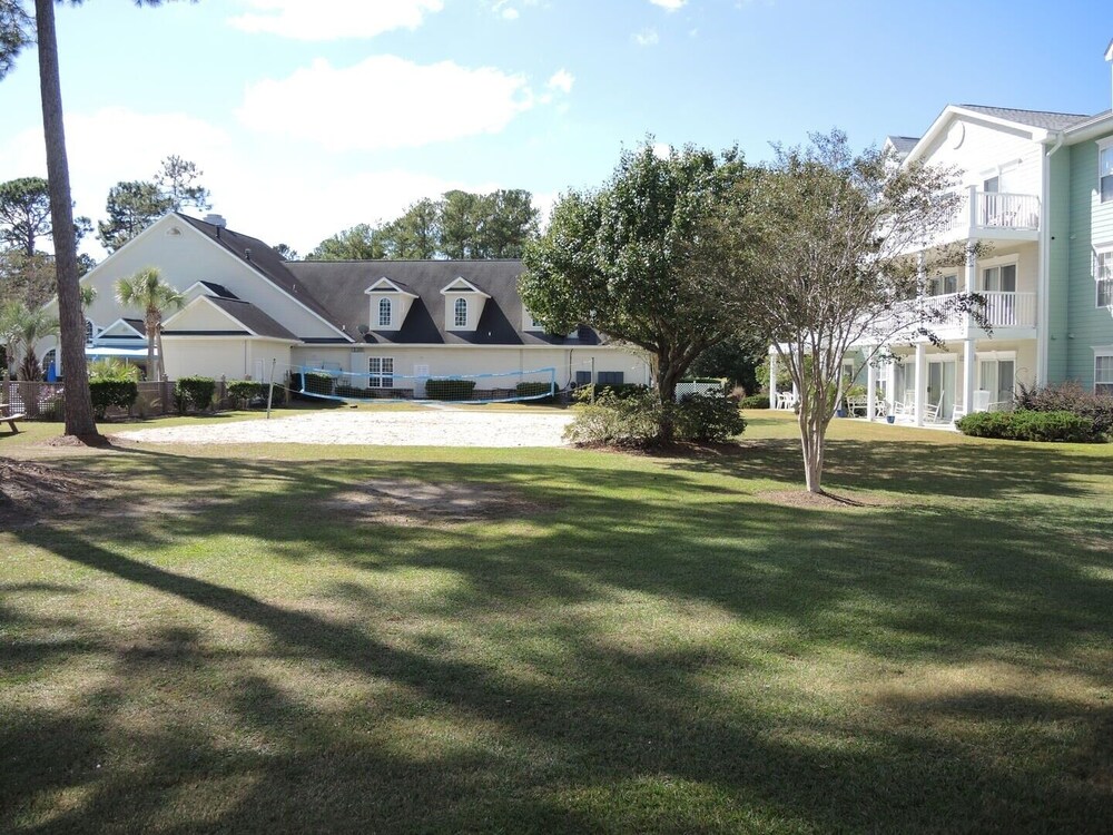 Family Friendly Villa 1202 with 27 Hole Golf Course Available and Great Resort Amenities by RedAwning view 4
